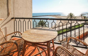 Cozy Apartment In Cunit With House Sea View